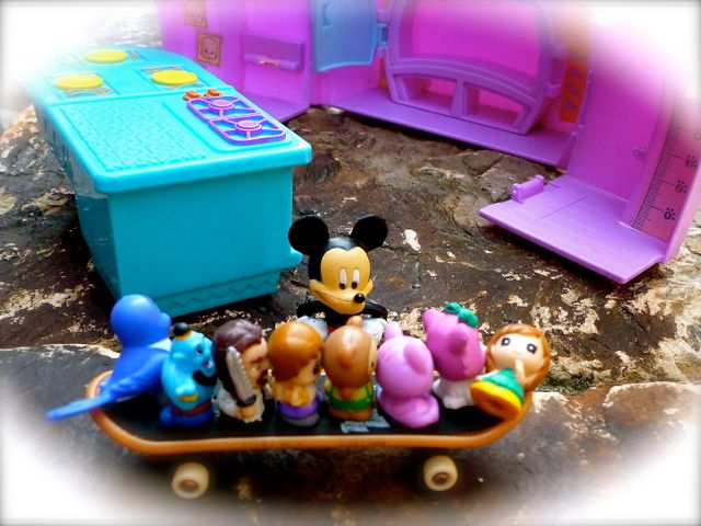 Mickey skateboard