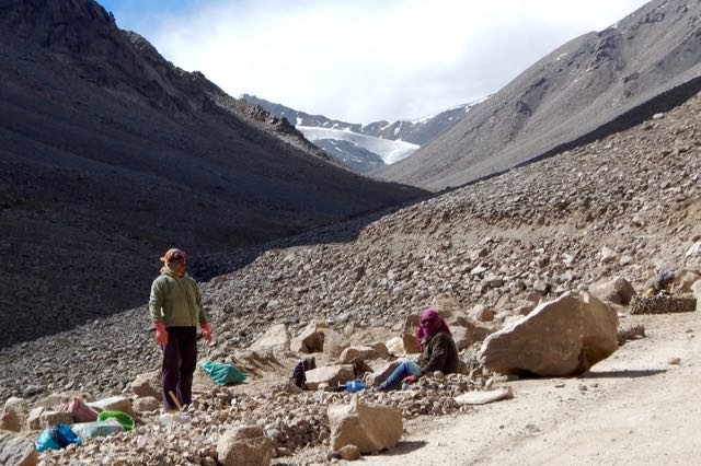 Khardongla Pass mountain bike - 10 of 16